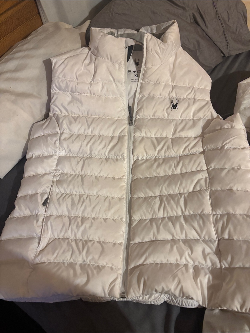 Spyder White Quilted Puffer Vest with Logo like new